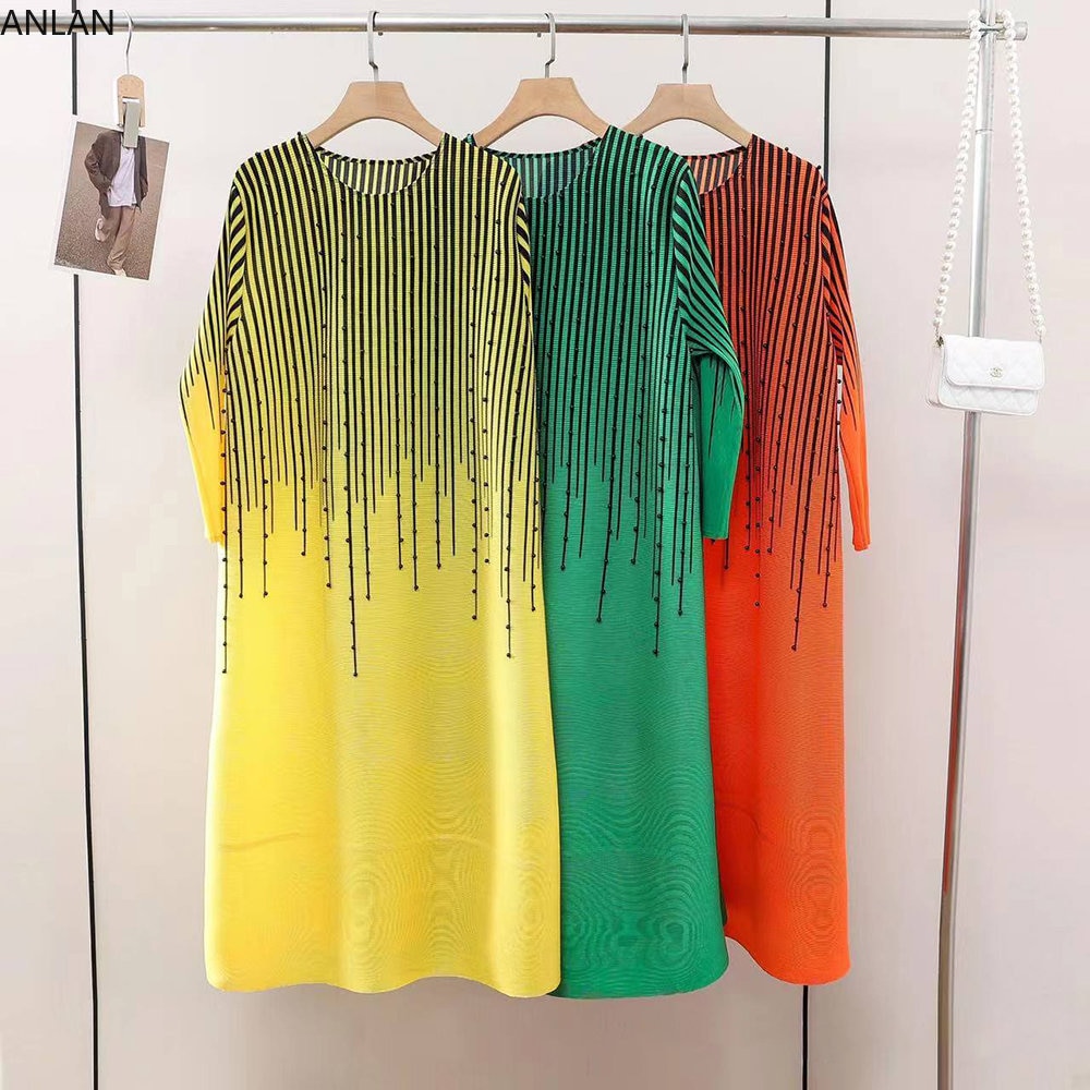Pleated Spring New Round Neck Nail Beads Long Sleeve Dress Loose And Comfortable Temperament Large