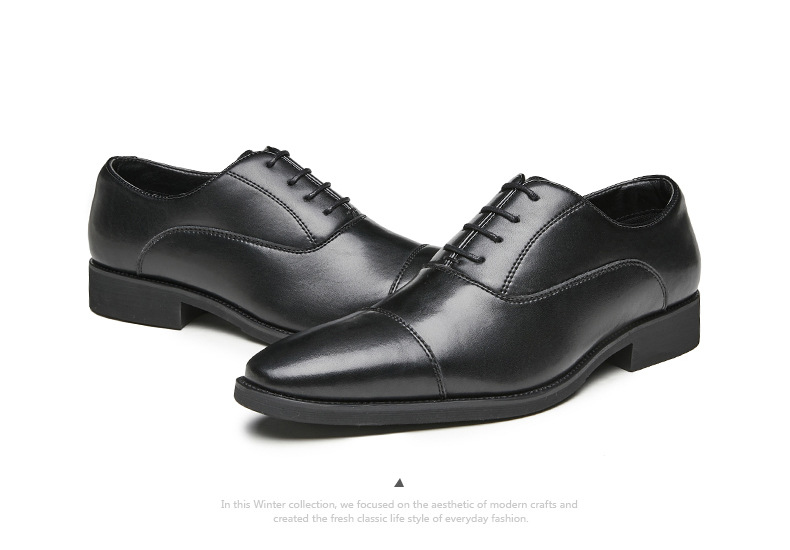 Men's Lace-up Wingtip Oxford Shoe