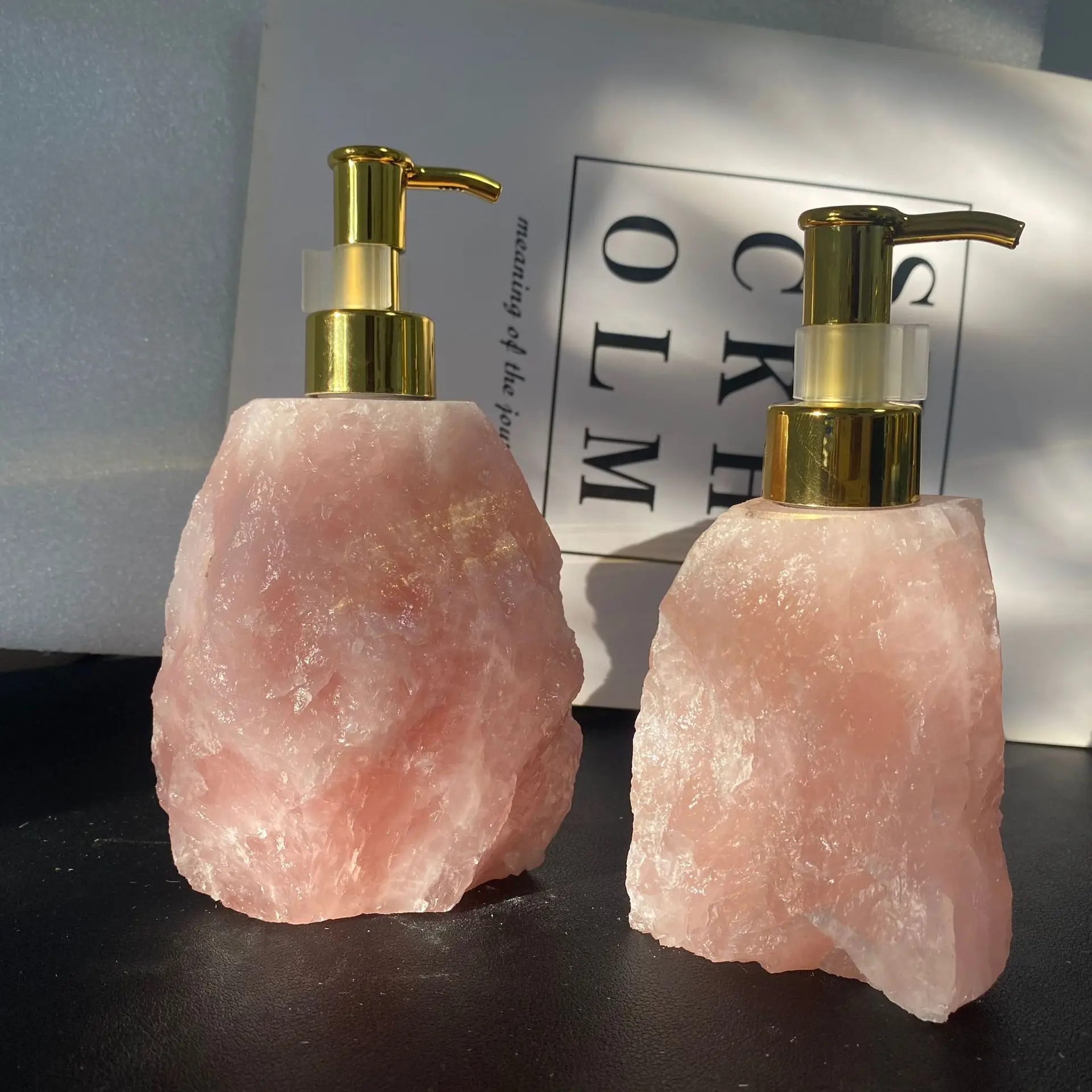 1 PCS Natural Pink Crystal Stone Press Bottle Dispenser 30ml Liquid Dispenser Shower Gel Wash Light
