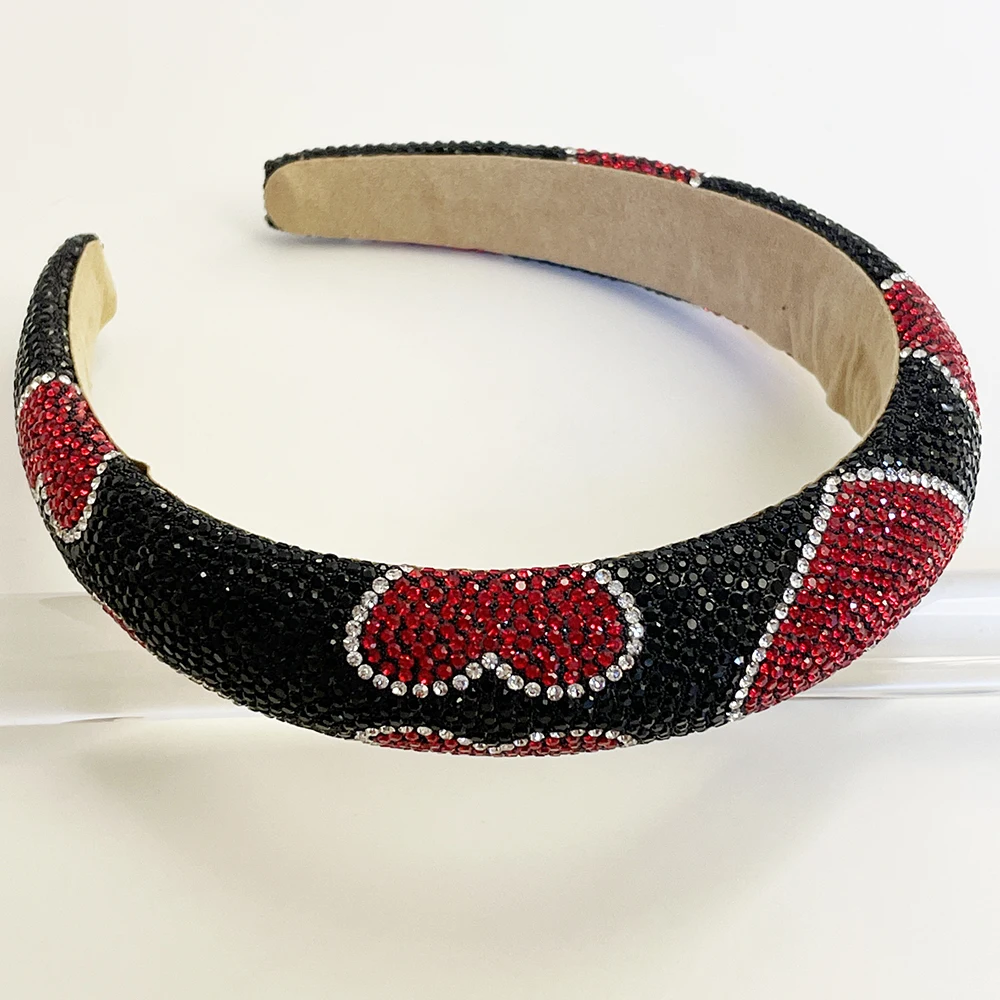 Soft beige lining inside open-ended padded headband