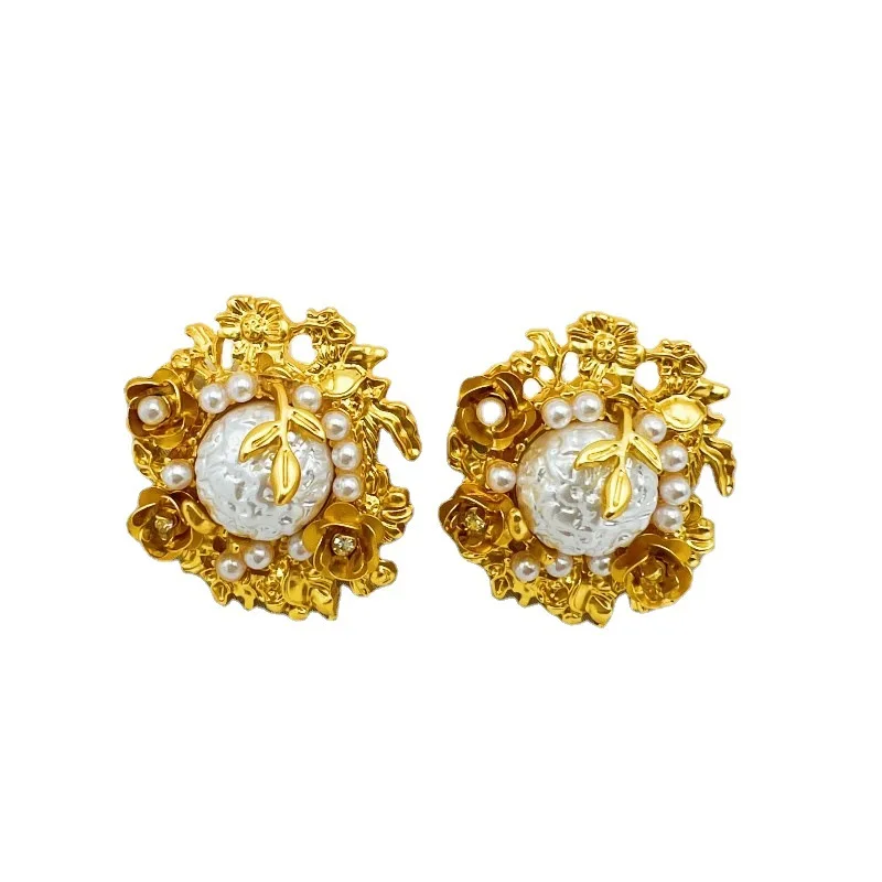 French Vintage Heavy Gold Plated Fashion Light Luxury Flower Pearl Stud Earrings Women's Ear Clips