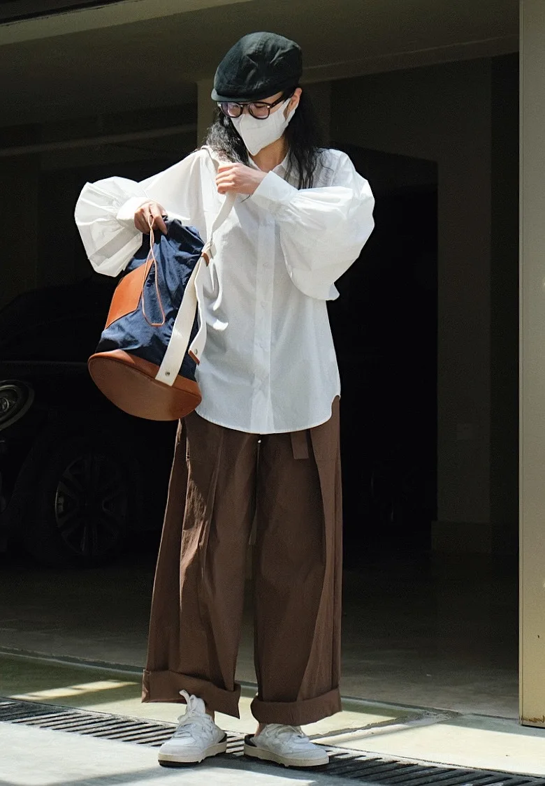 6D8918A1-F139-42C4-8CF2-9B19F8