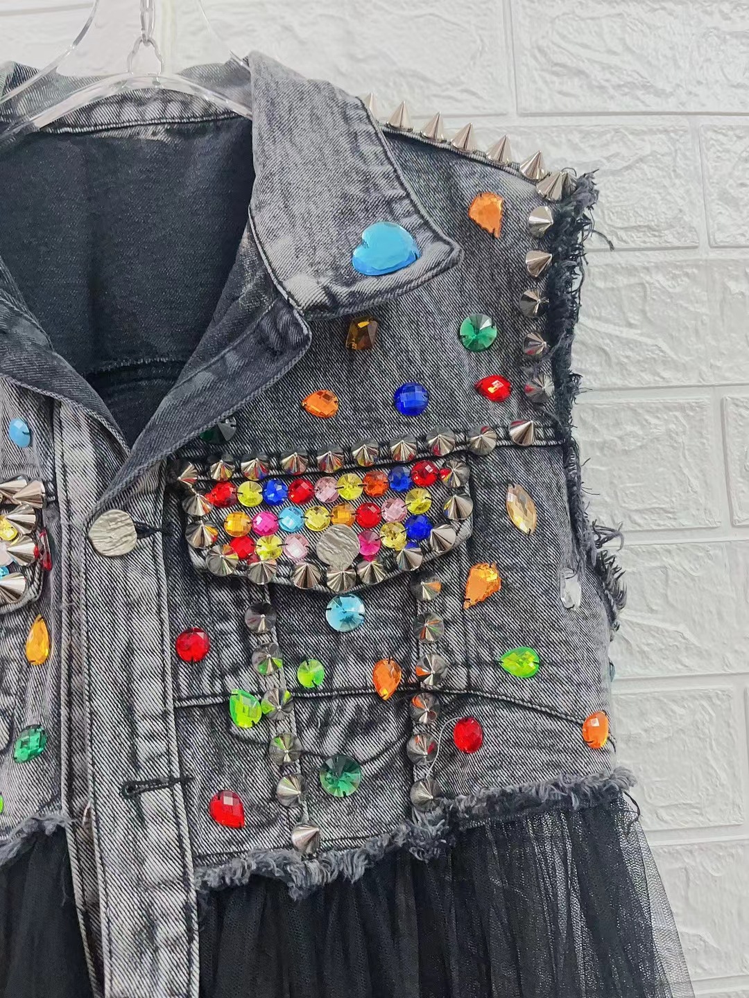 mmexport1681111124660