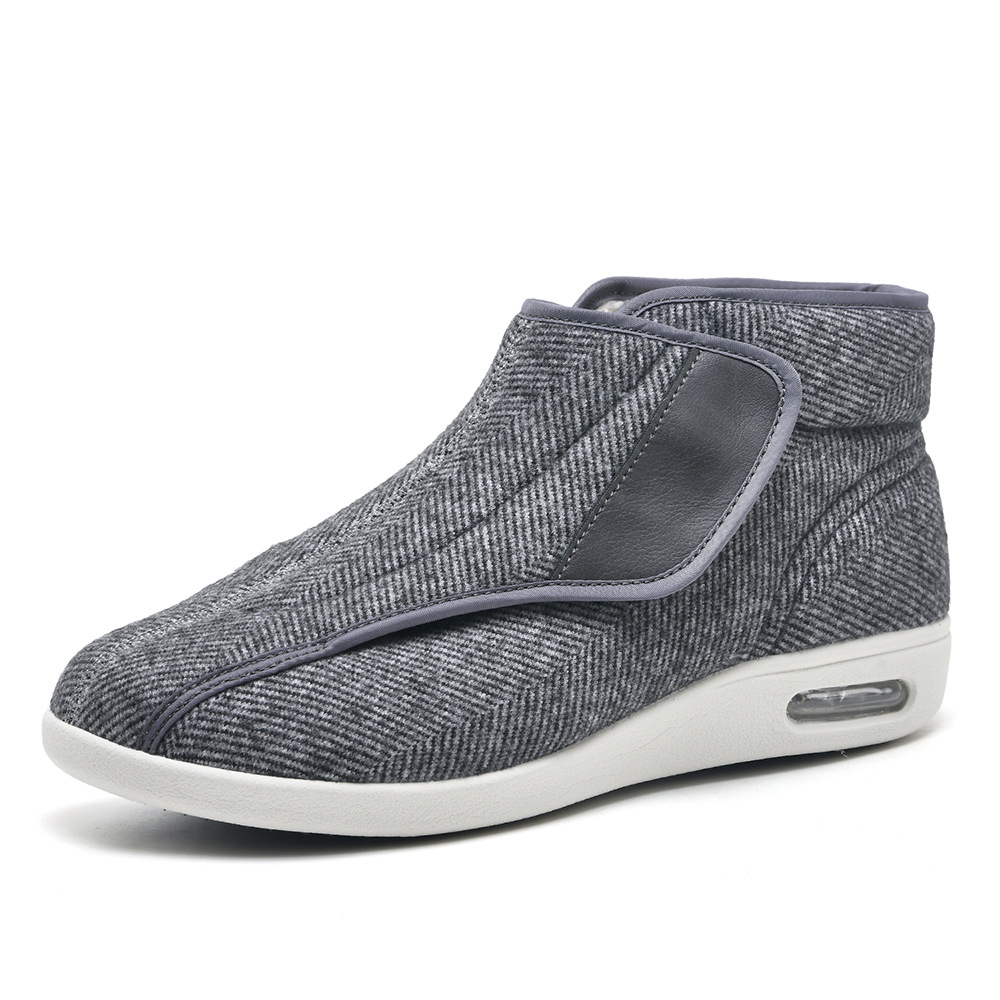 Winter shoes for the elderly with Velcro and large opening
