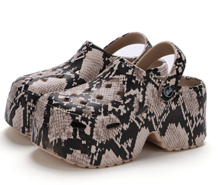 Cave shoes for women in summer, leopard print height increasing thick soled Southeast Asian beach garden shoes, cool slippers for outdoor wear image 3