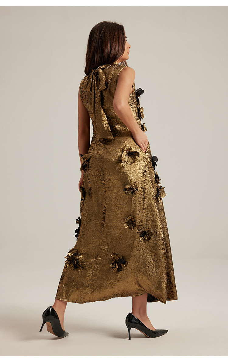 Three-Dimensional Floral Sleeveless A-Line Dress – Elegant Long Gown