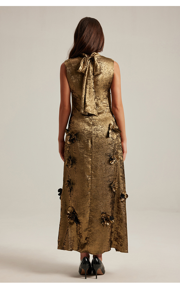 Three-Dimensional Floral Sleeveless A-Line Dress – Elegant Long Gown