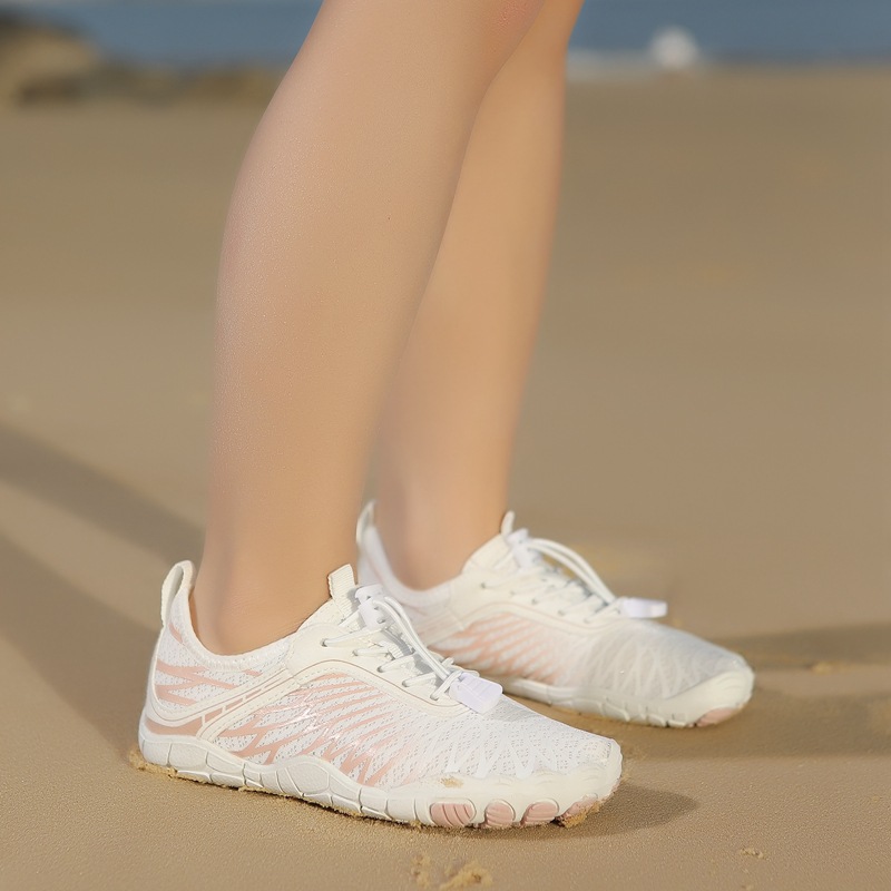 Outdoor children's quick-drying non-slip beach shoes, breathable wading shoes, soft-soled running shoes image 6