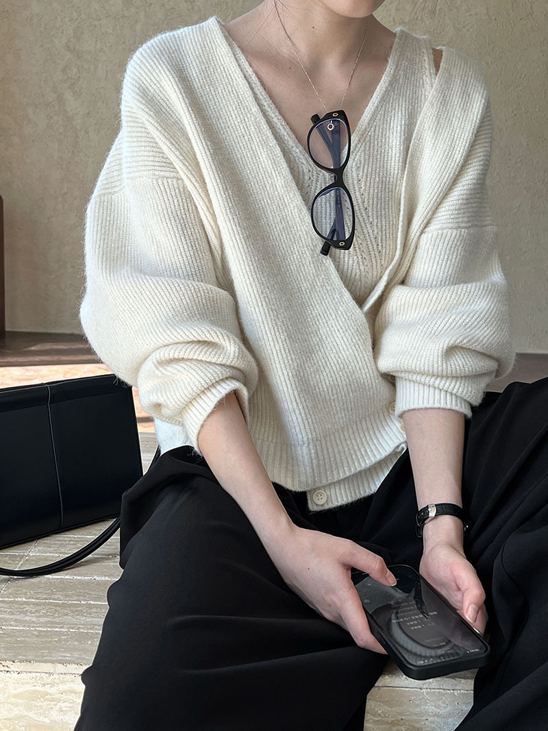 B77CB22B-DA01-434E-B29B-7F4C11