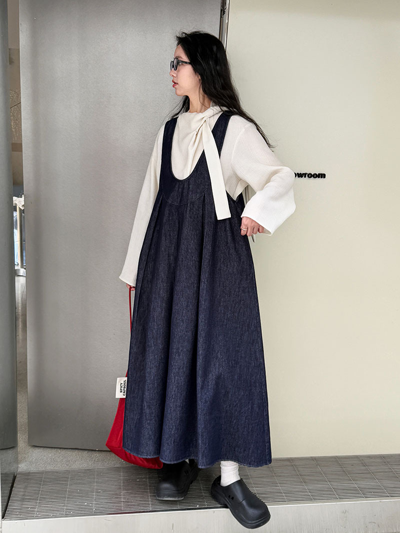 9EC7113E-A5B5-403E-A2B0-EA14BF