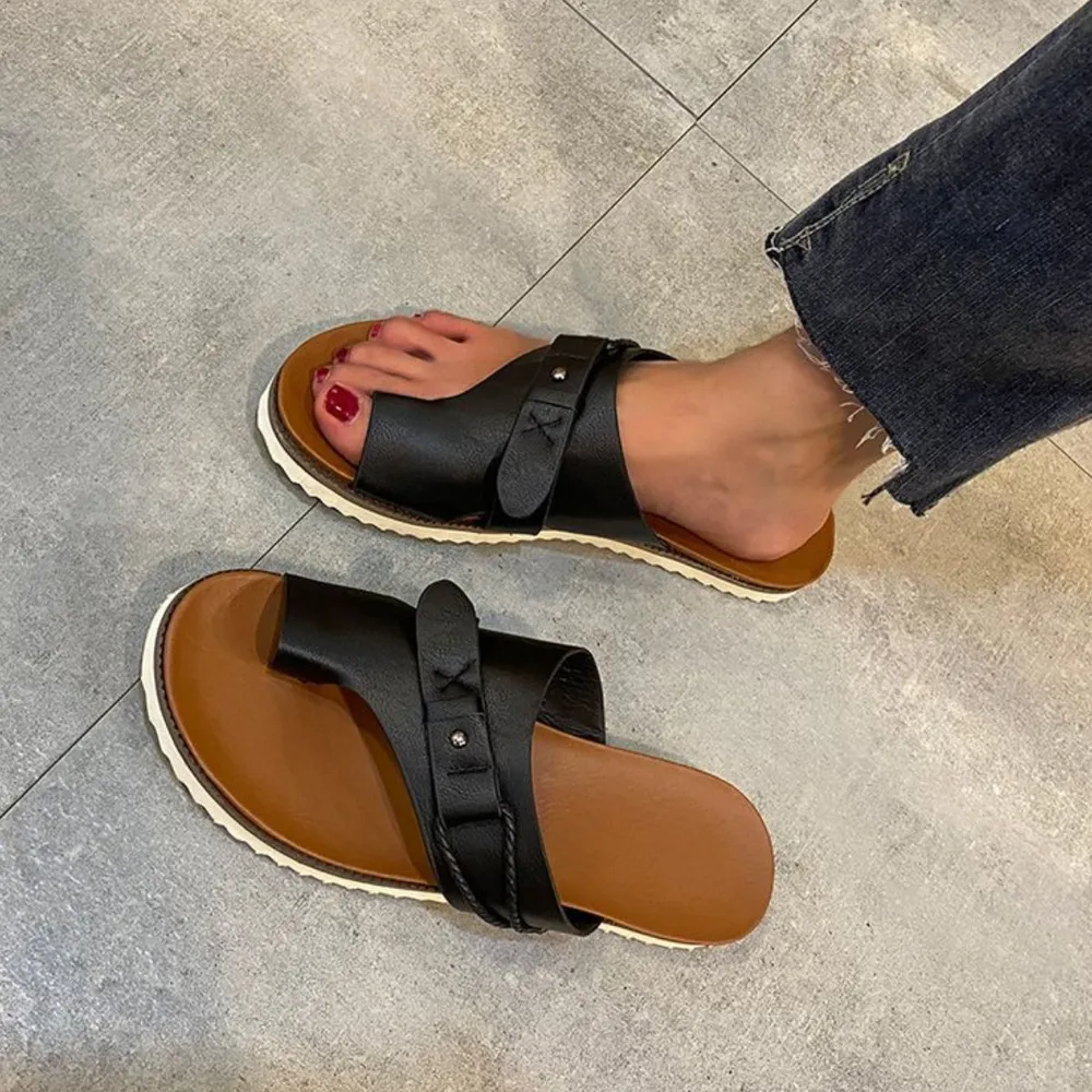 Summer sandals for women casual breathable cool with a flat leather surface image 4
