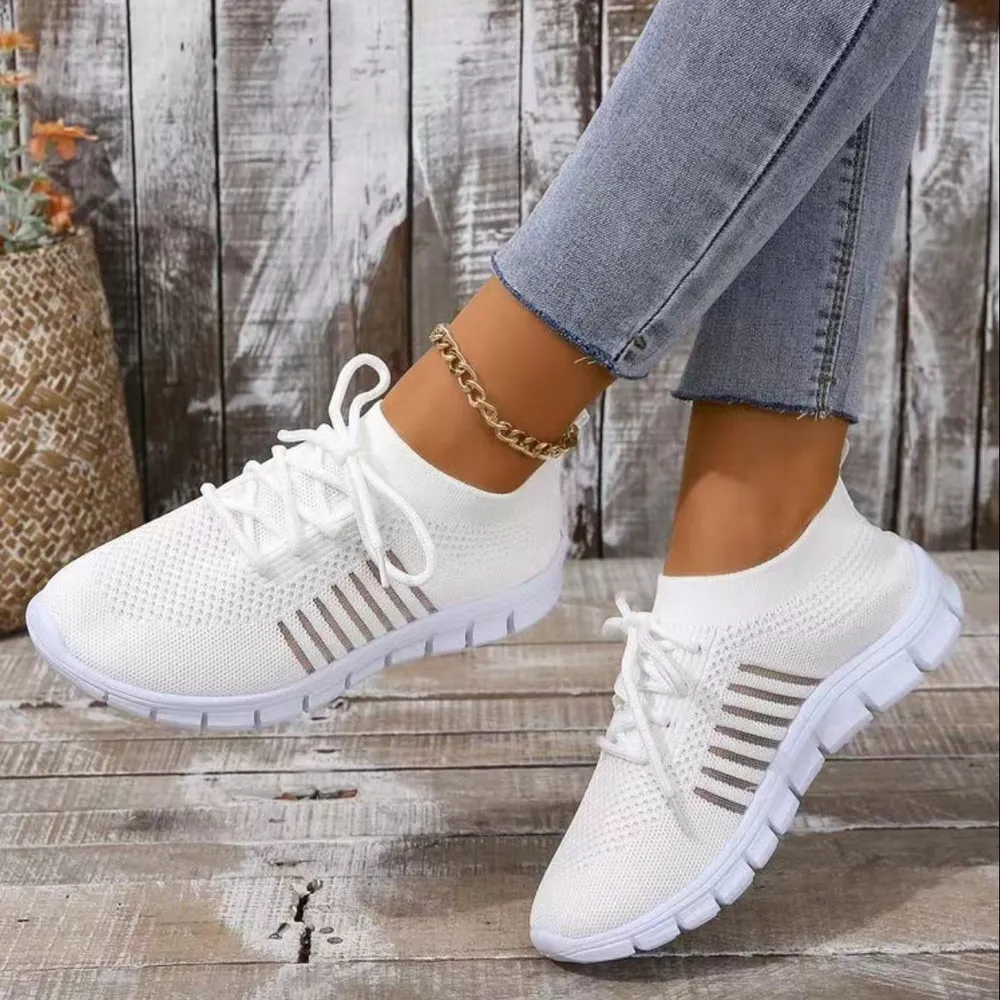 Breathable Mesh Round Toe Lace Up Athletic image 3