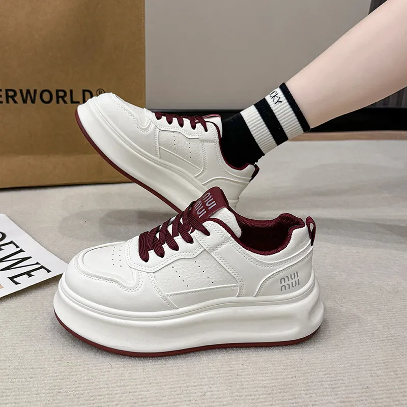 Versatile breathable anti slip board shoes for autumn and winter thick soled height increasing white shoes image 4
