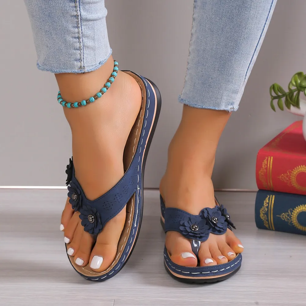 Flower Toe Post PU Leather Sandals image 5