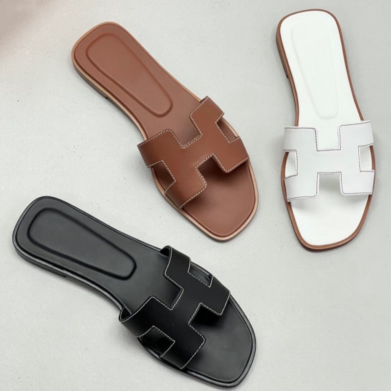 Flat bottomed beach sandals are fashionable casual lightweight and can be worn as a single drag image 16