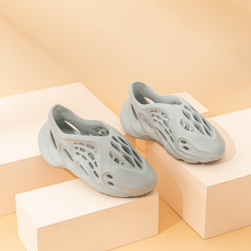Children's Sandals Coconut Hole Shoes Summer Boys and Girls' Baby Sandals EVA Children's Shoes Beach Shoes image 9