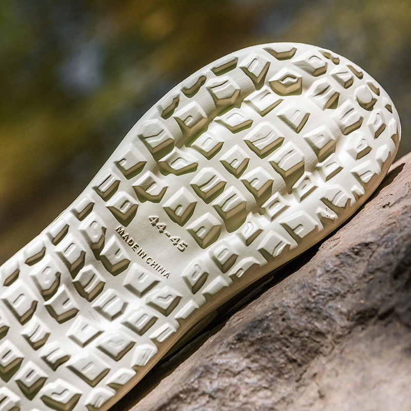 Cave shoes for boys to wear outdoors in summer anti slip and anti odor beach toe slippers men's coconut shoes image 4