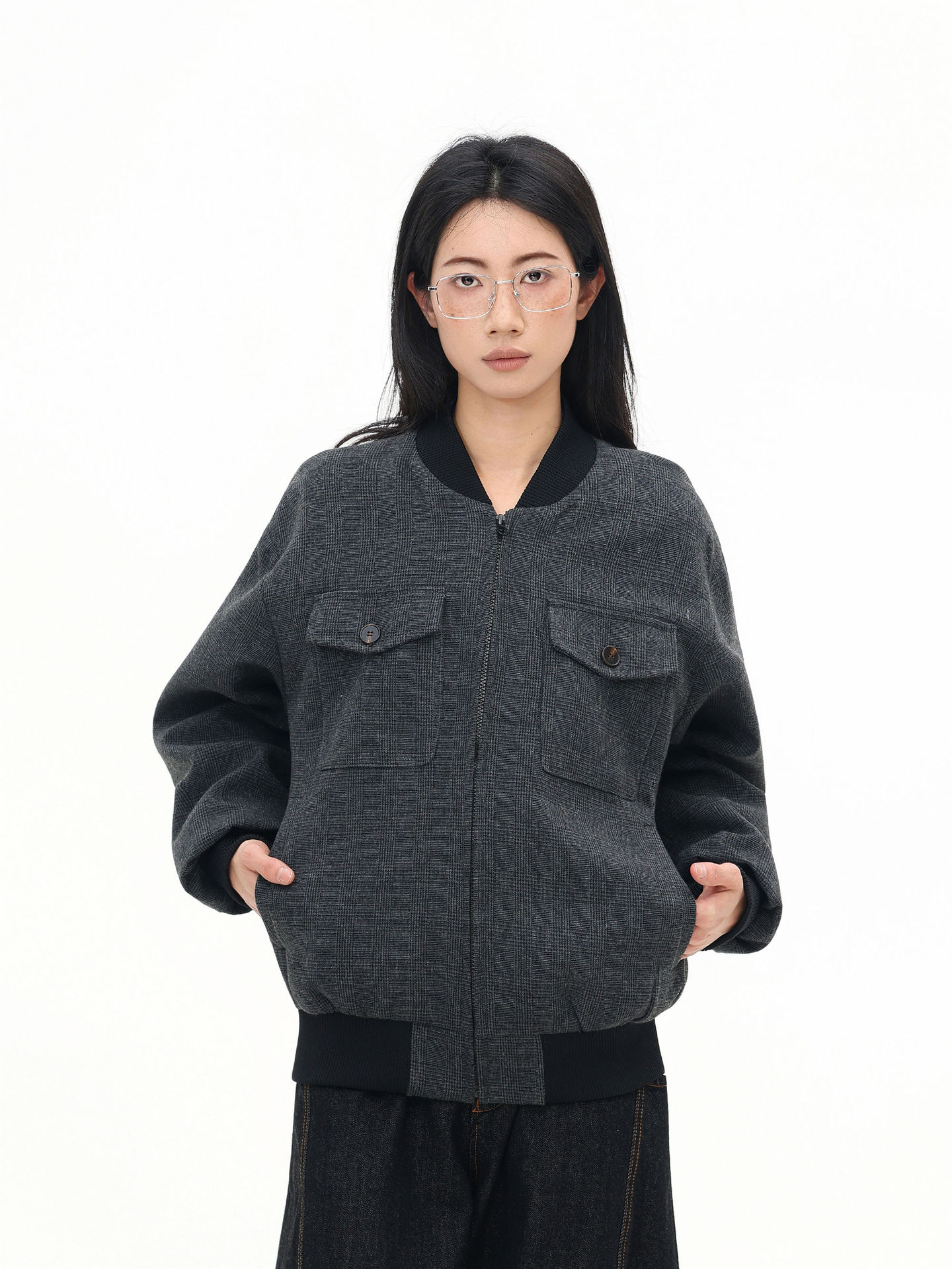Vintage Gray Jacket with Flip Collar - Sleeve Detail