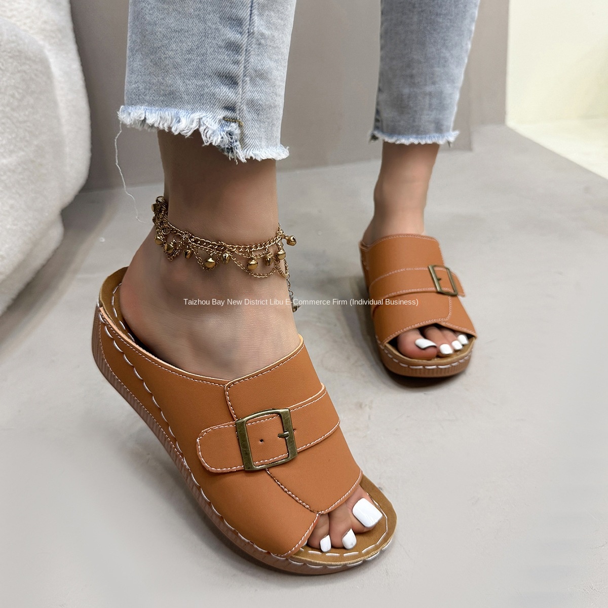 Versatile Buckle Wedge Heel Thick Sole Slip-On Beach Sandals for Women image 5