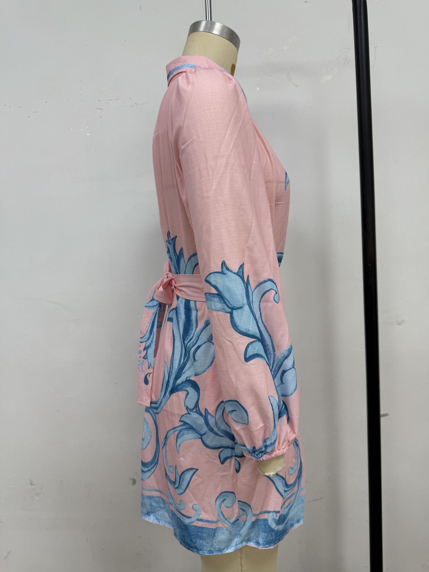 Vintage Floral Print Dress Waist Belt Detail