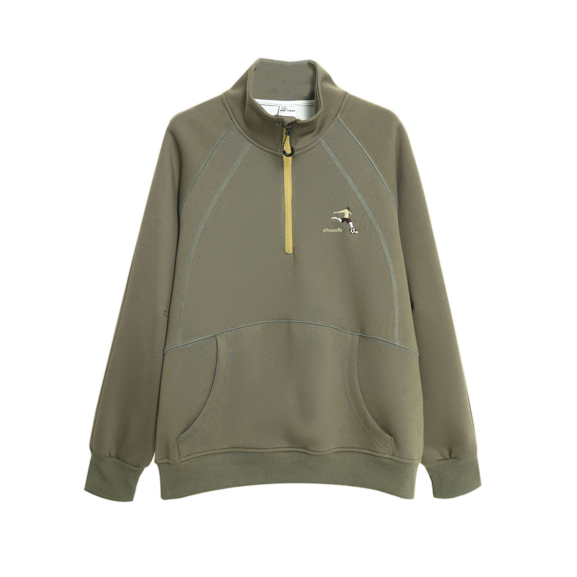 Hoodie neckline detail
