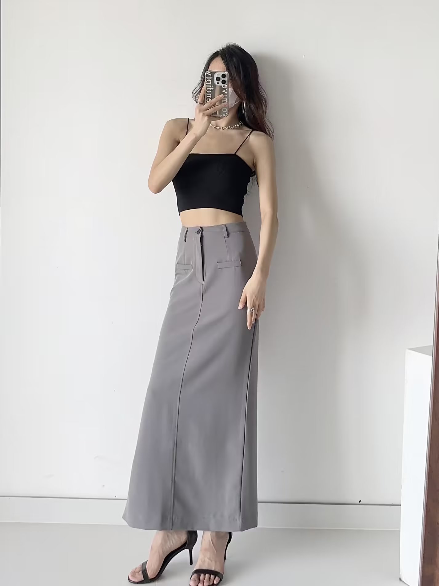 Split knee length long skirt 232386FF19E4B2135D9A4348CE2EE6A7