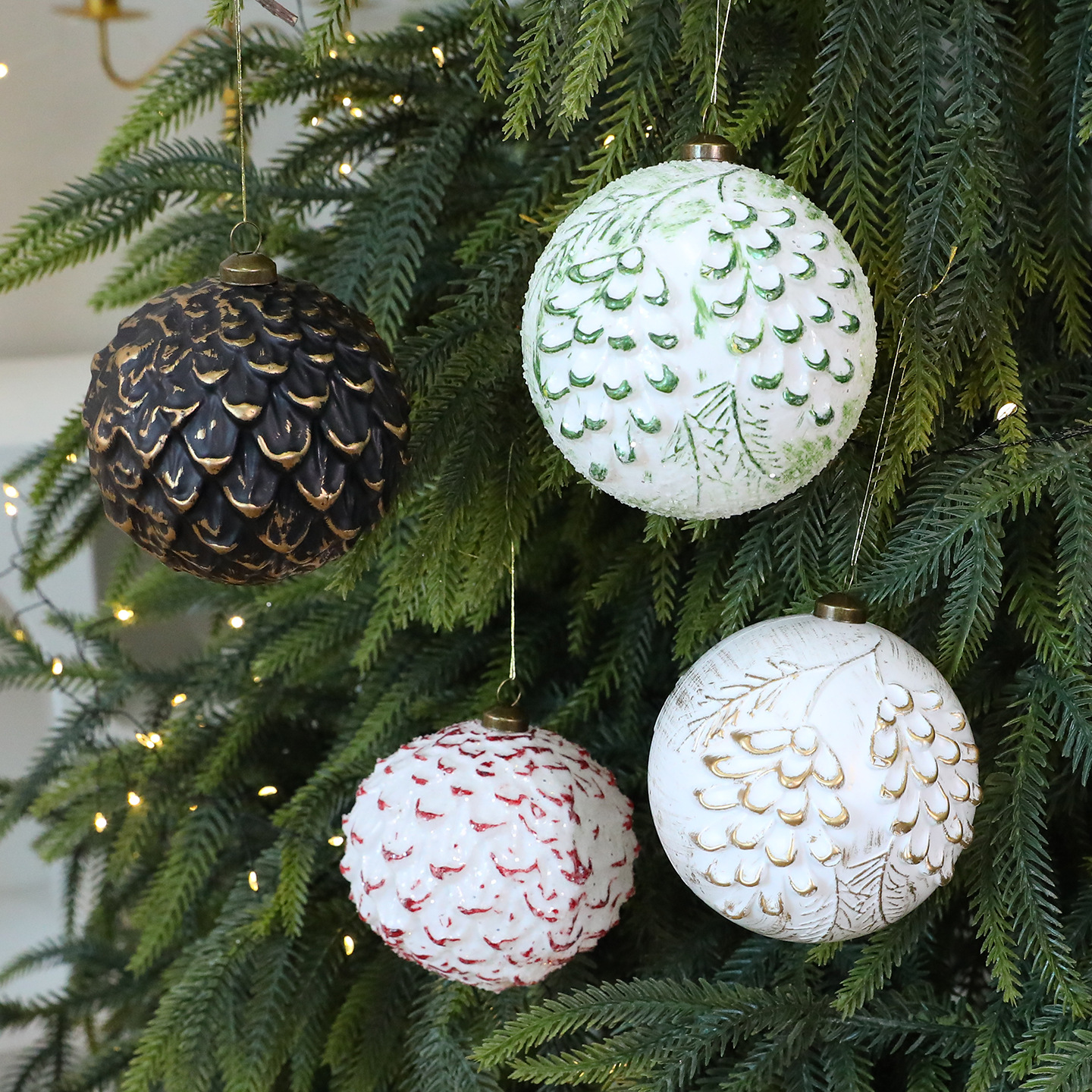 Vintage Christmas Ball Ornaments 10CM/4PCS for Christmas Tree Decorations Window Display Decor