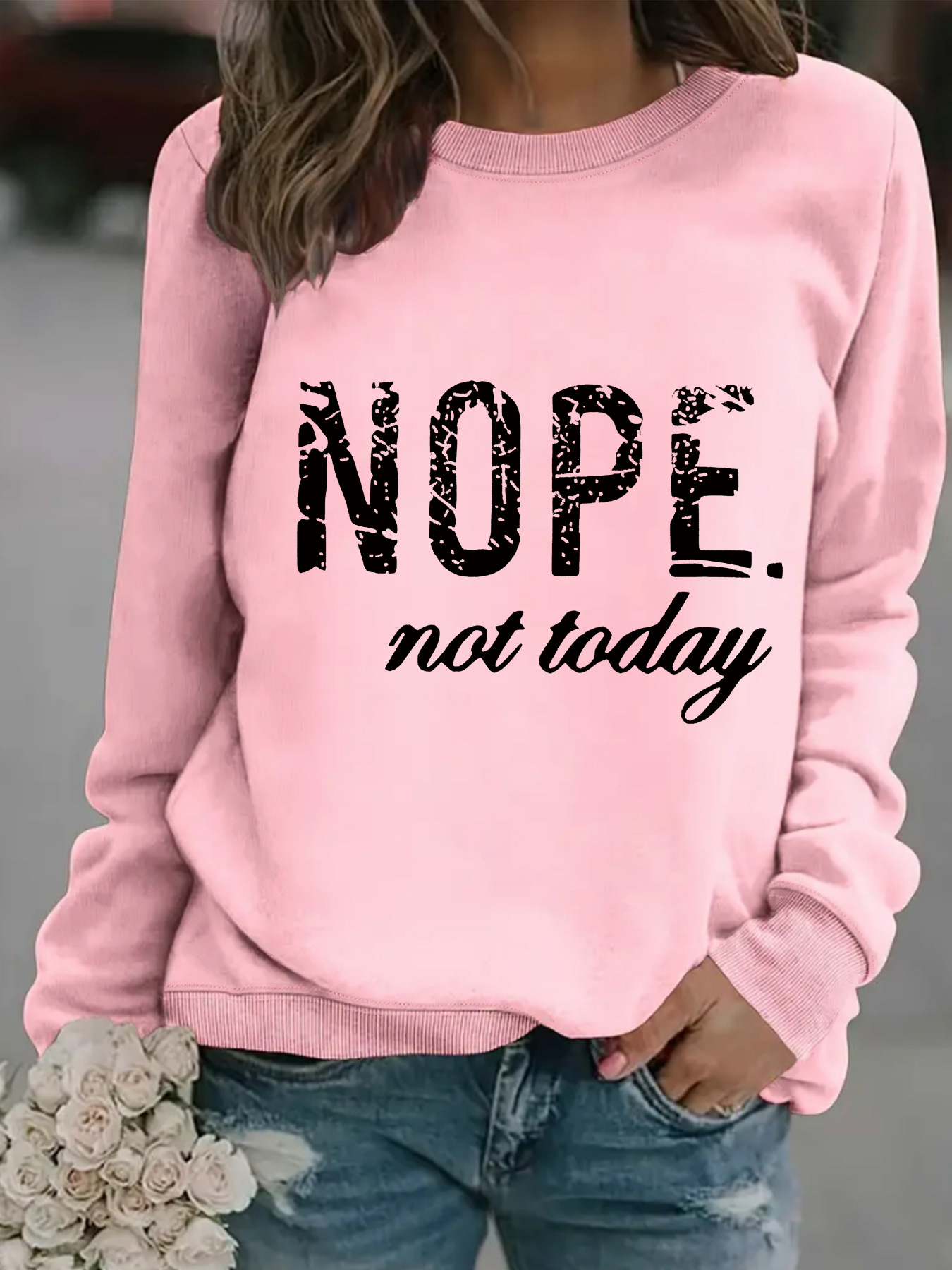 Sudadera NOPE en color negro