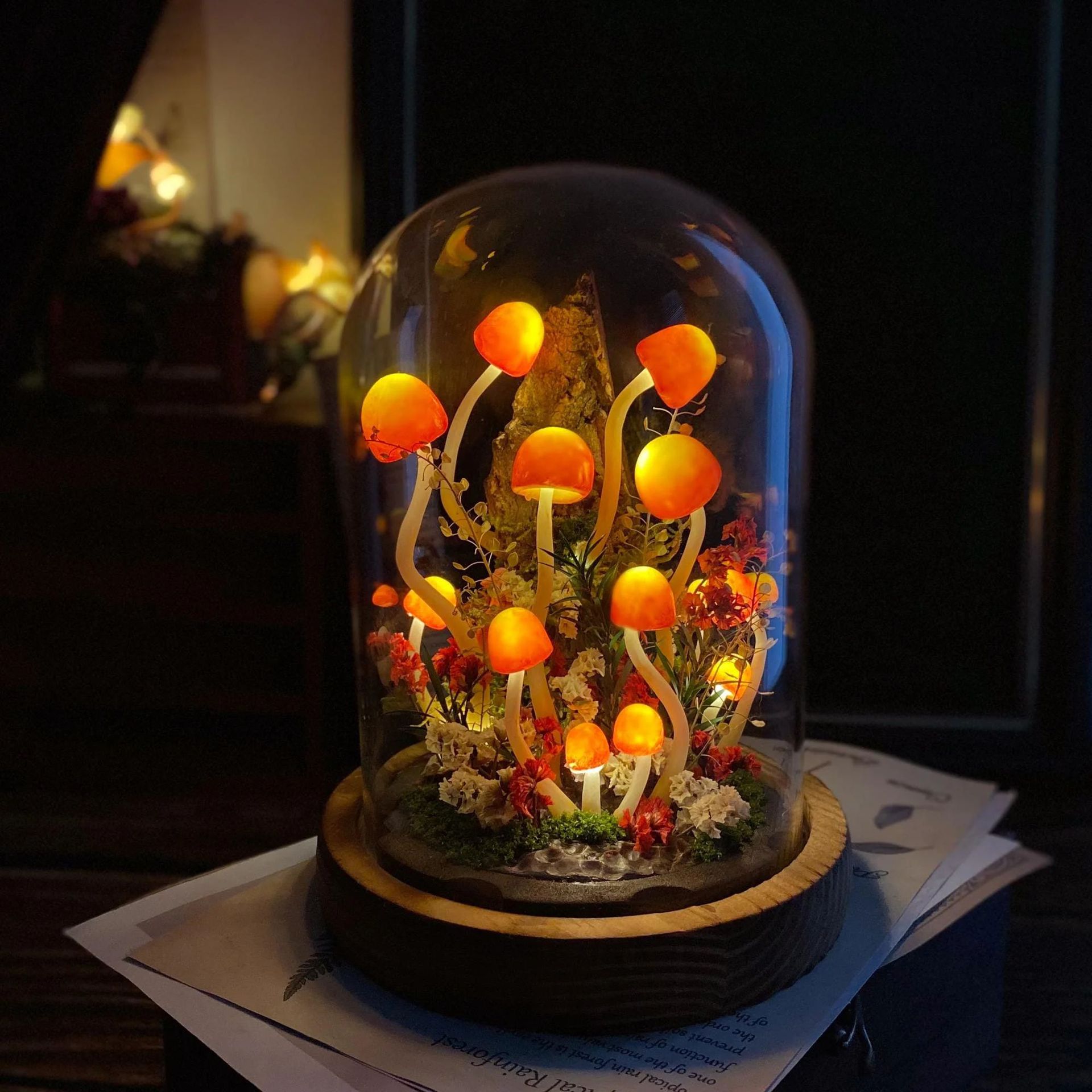 Handmade Mushroom Lamp with Preserved Flowers – Nightlight, Ready-Made Handcrafted item, no returns