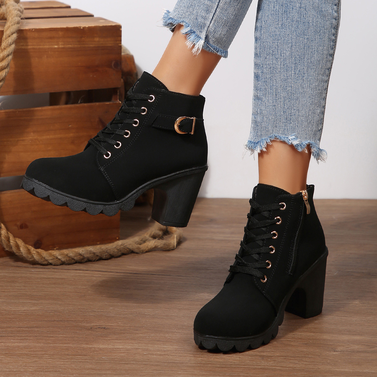 Chunky Heel Women's Leather Boots Low Cuff Round Toe High Heel Lace-Up Style with Heightening and