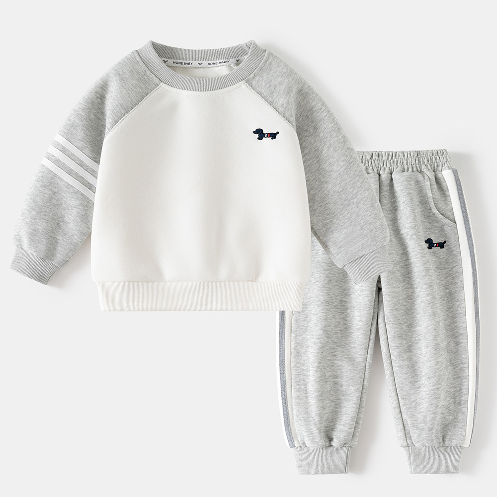 Boy's Children's Spring and Autumn New Fashion Set, Kids Raglan Sleeve Sports Suit, Pants and Hoodie