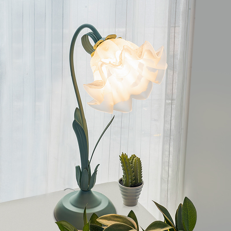 Vintage Bedside Lamp, Ambient Lighting, Bedroom INS Style, American Rustic Countryside Retro Floral
