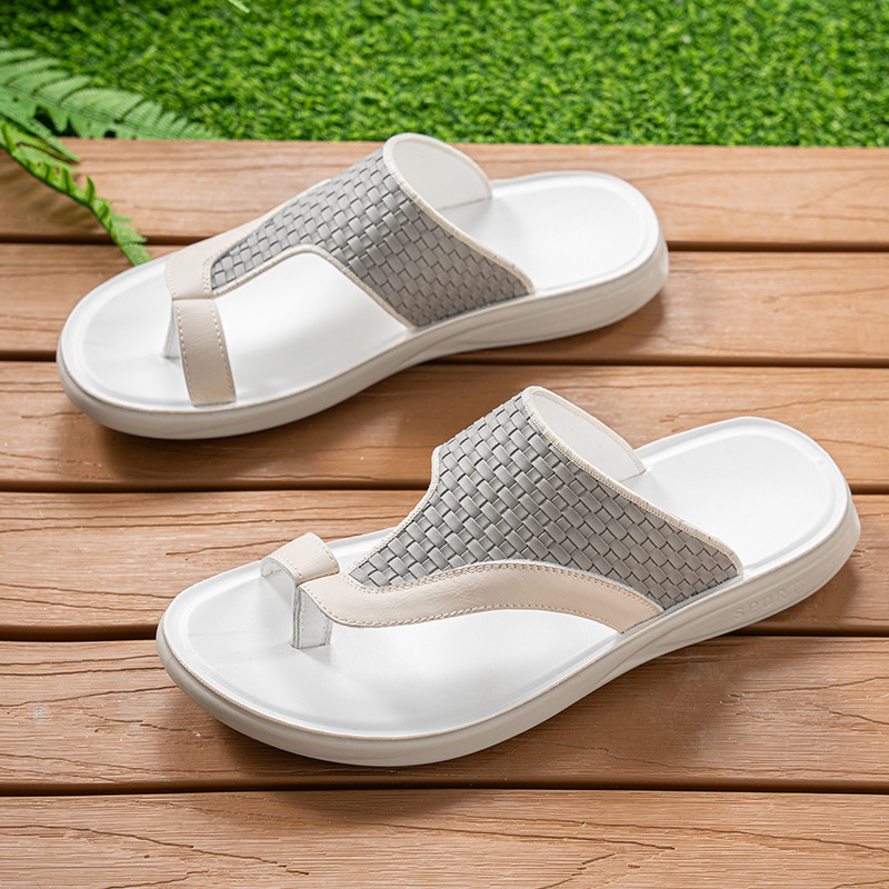 Woven Pattern Men's Slippers Summer Toe-Loop Slip-On Non-Slip Soft Sole Outdoor Beach Shoes image 8