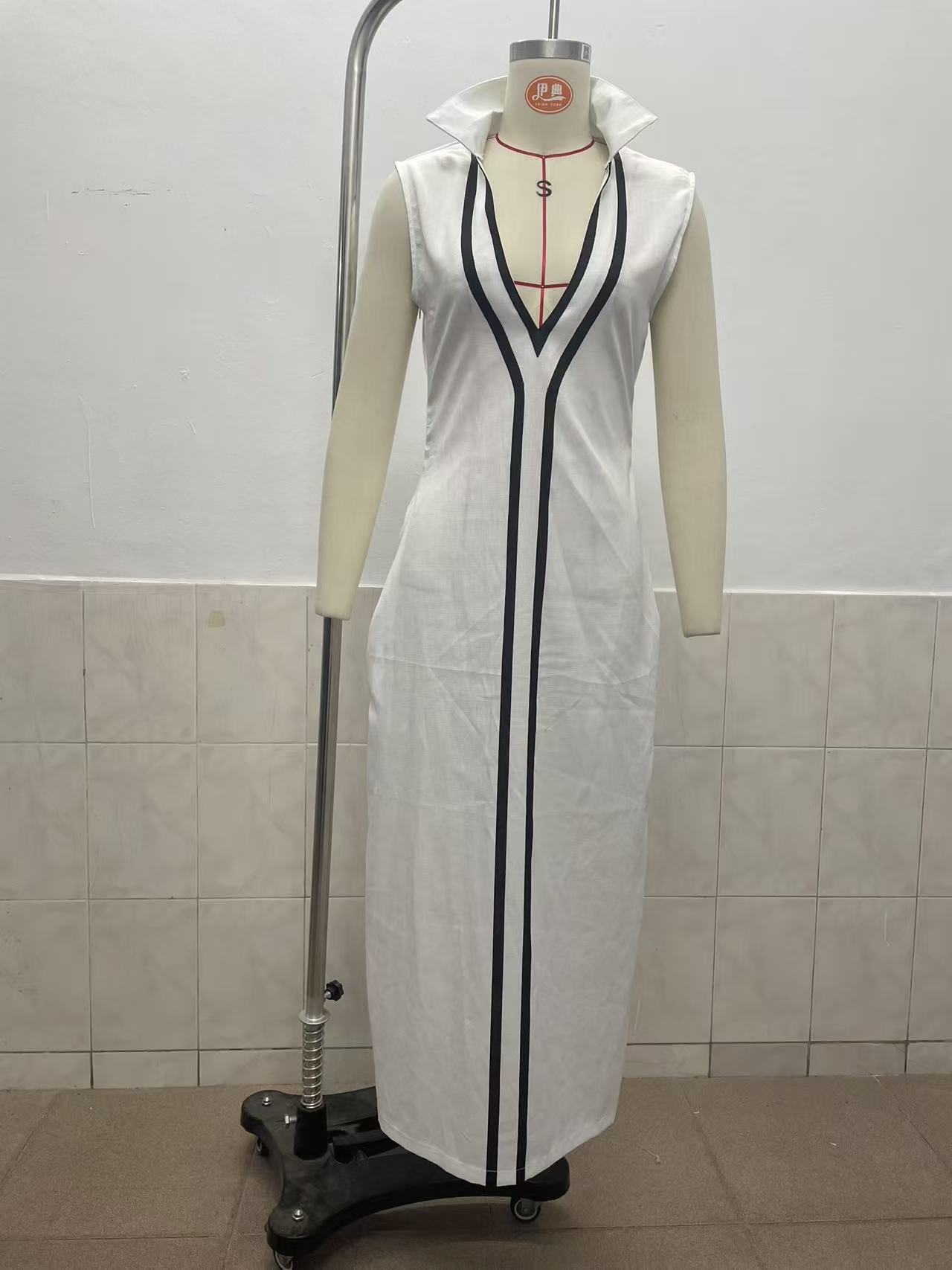 Women's V-neck color-block sleeveless maxi dress in black – A-line high waist loose fit style