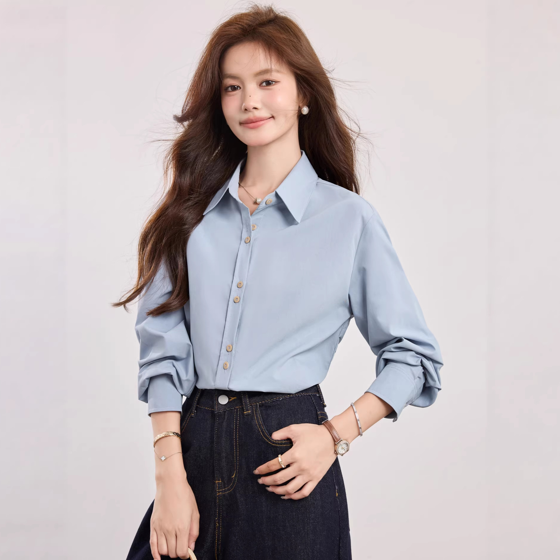 Faux Suede Wrinkle-Resistant Rose Embroidered Long Sleeve Shirt Women's Elegant Anti-Wrinkle