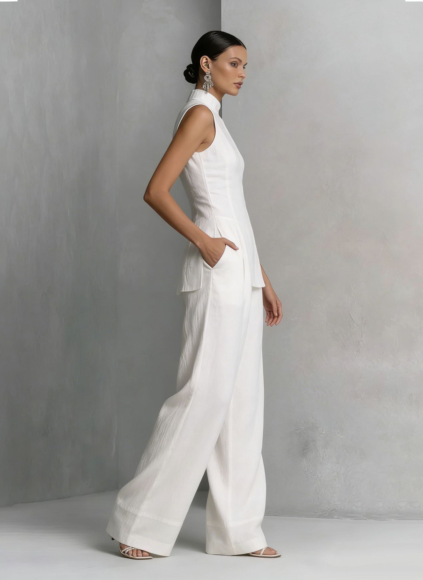 Women's solid color sleeveless pants set – casual two-piece styled view