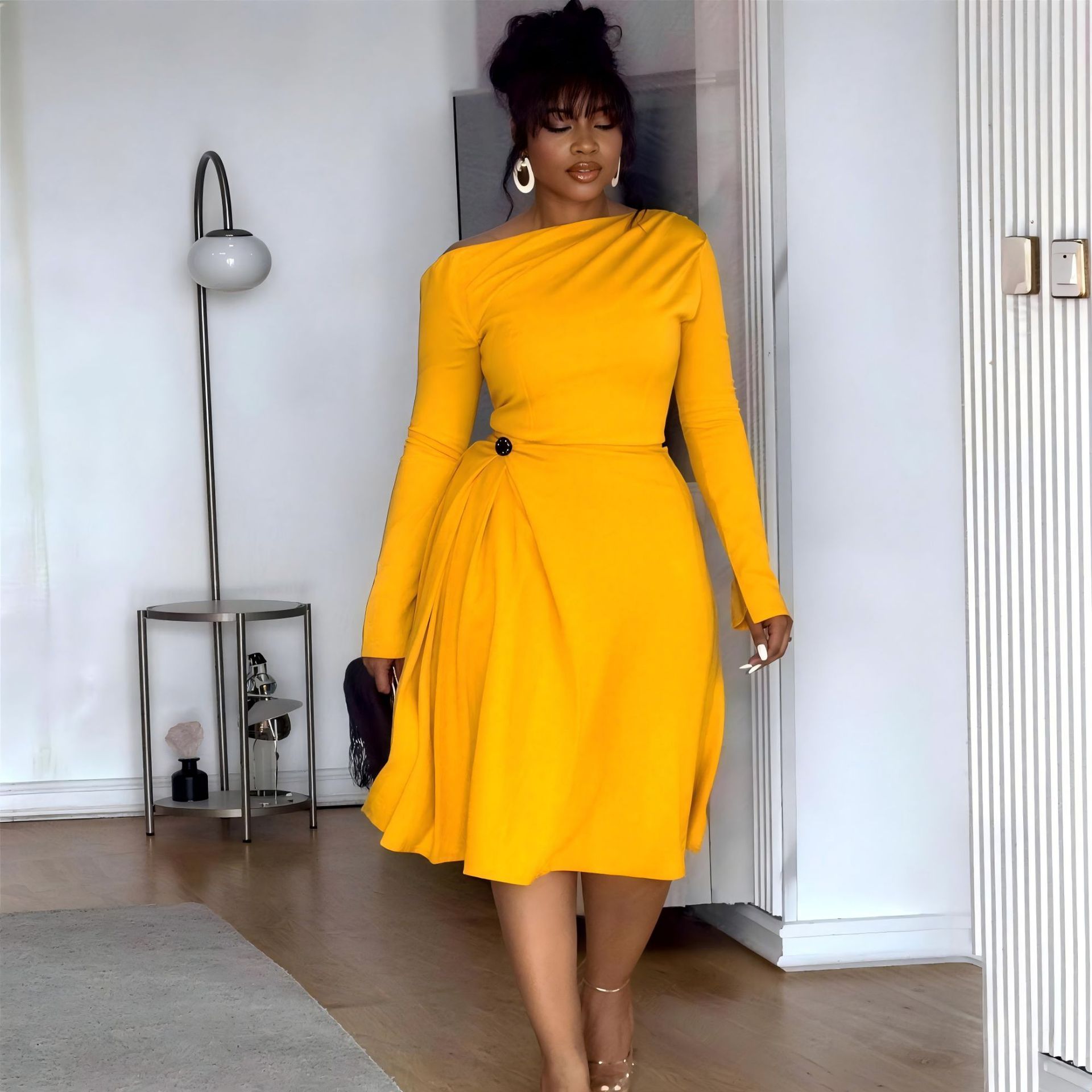 Off shoulder slim fit long sleeved dress