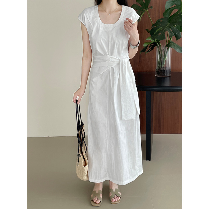 Waist tied dress for female niche, loose and slimming, split vest skirt