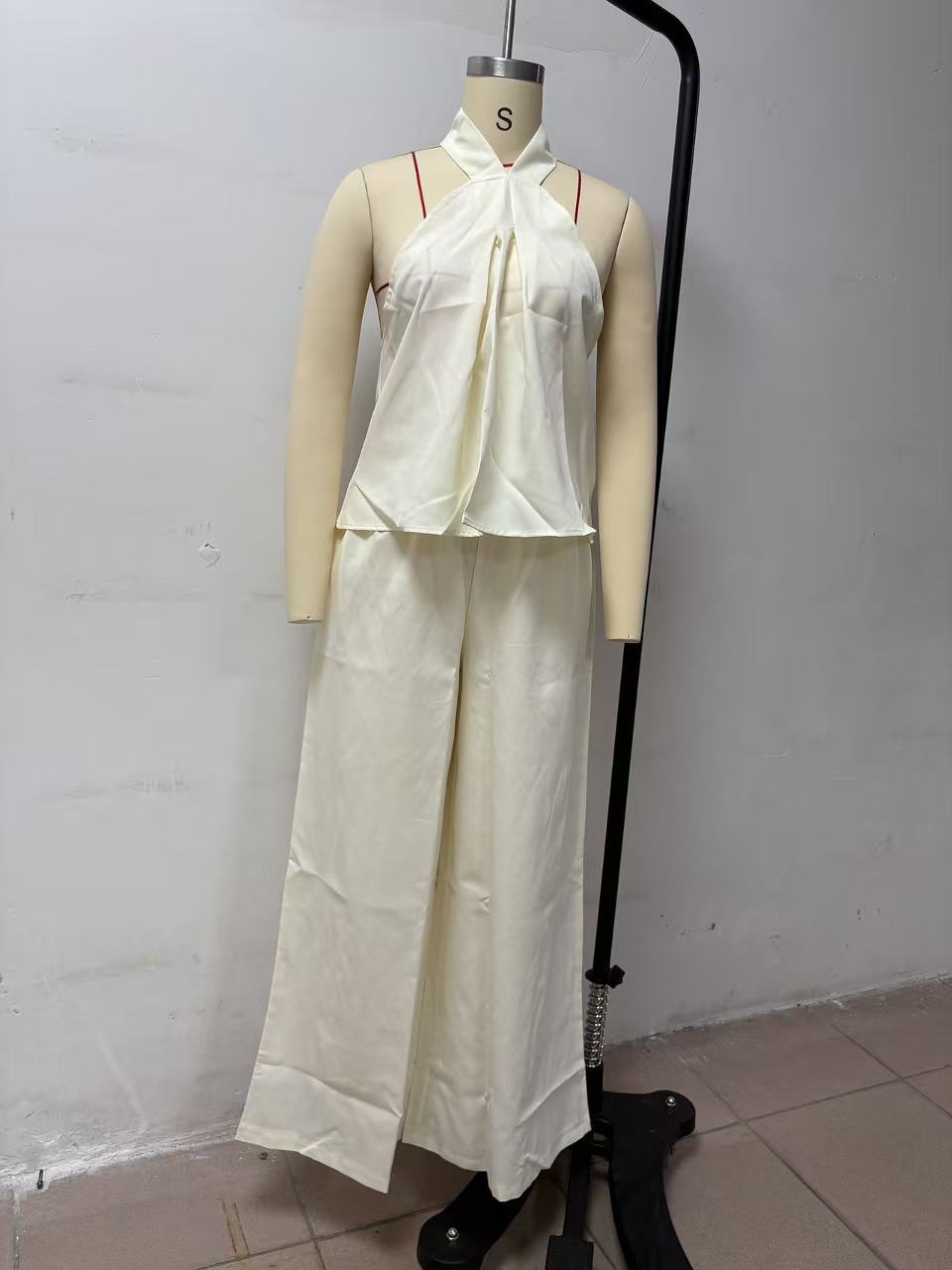 Women's high-waist wide-leg pants and sleeveless top two-piece set – all four color options