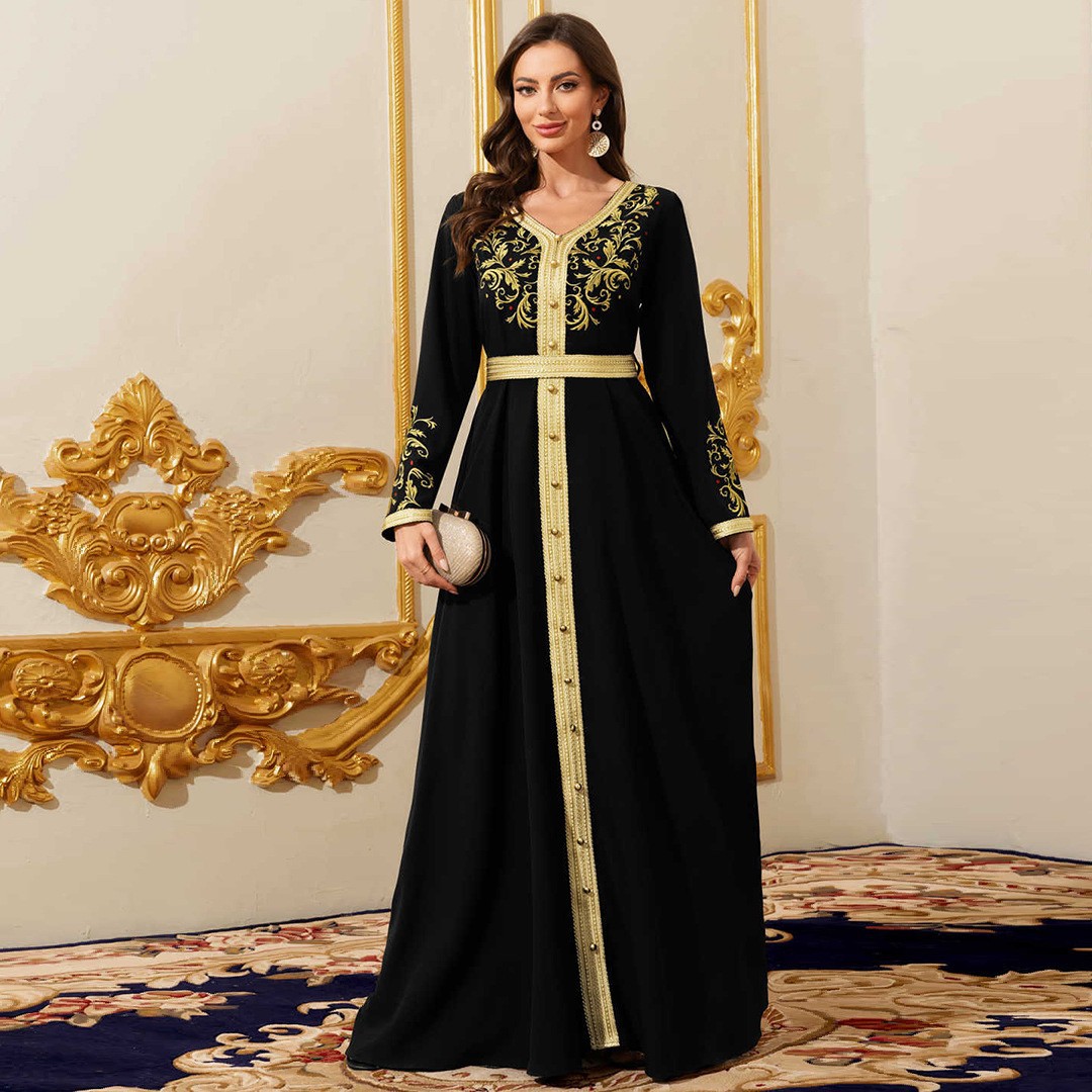Black embroidered long-sleeve maxi dress - Vilmere