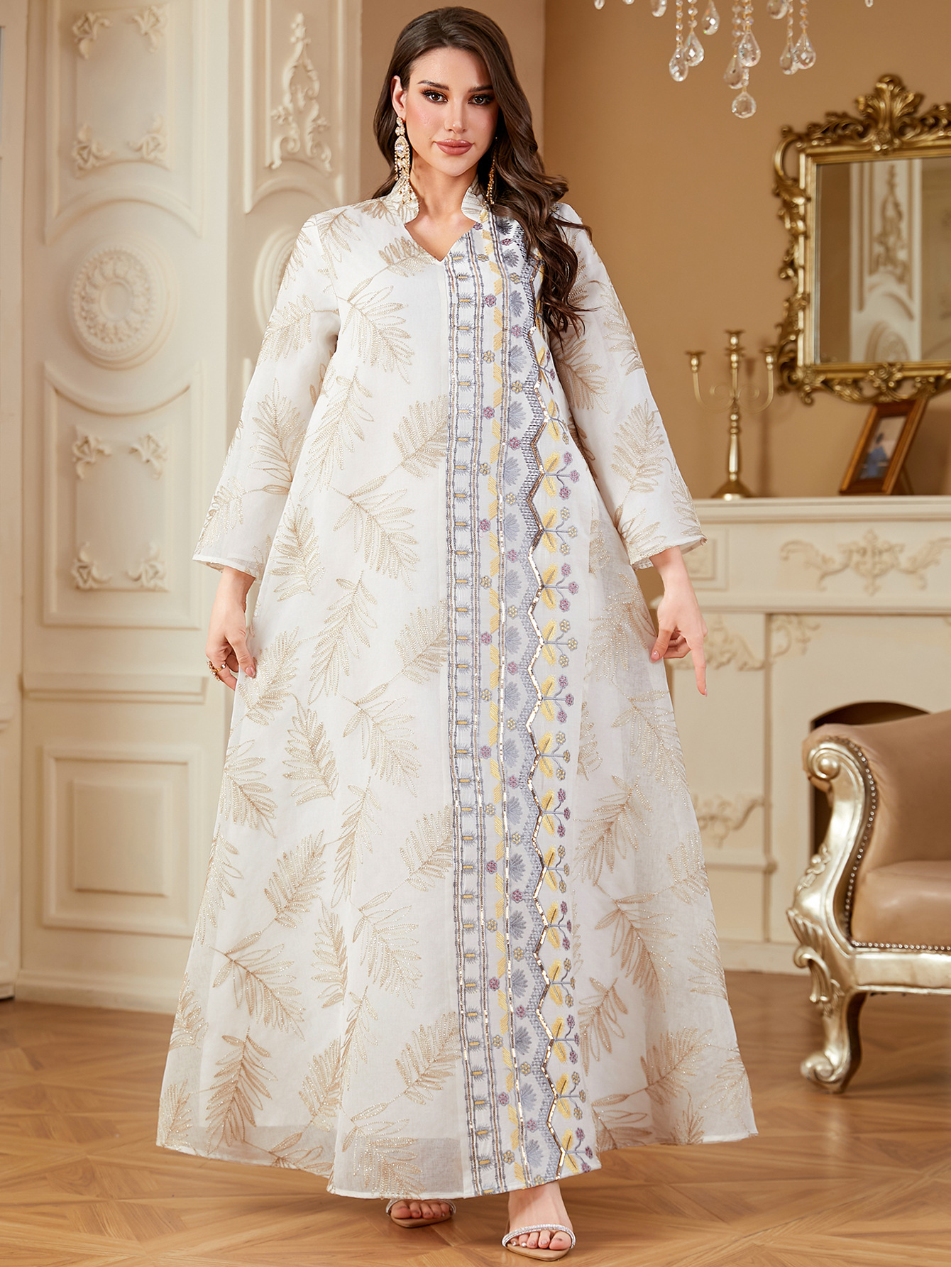 White embroidered V-neck robe maxi dress - Vilmere