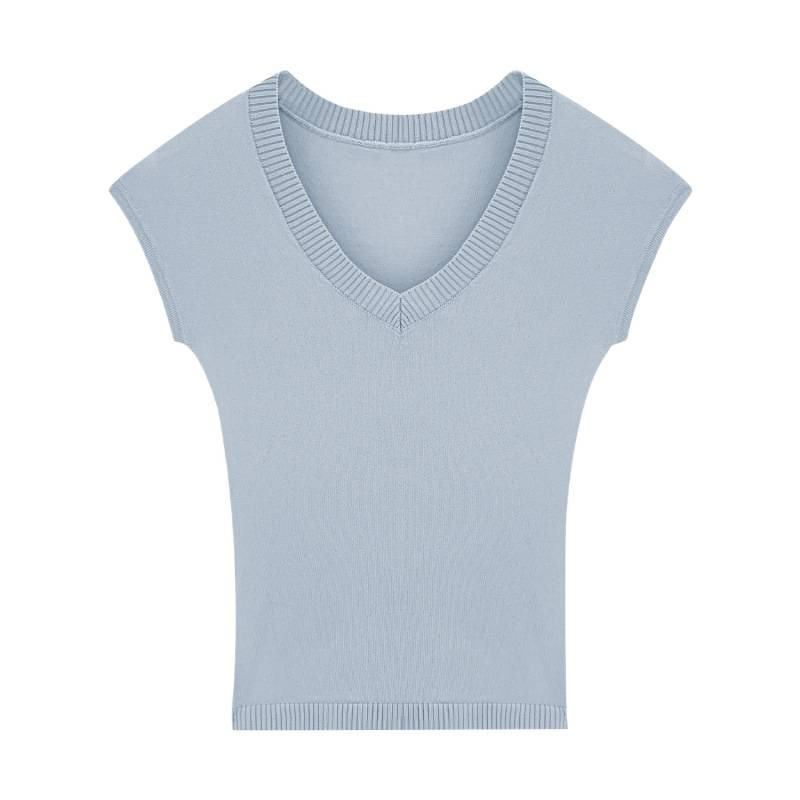 Chic V-Neck Short Sleeve T-Shirt in Black