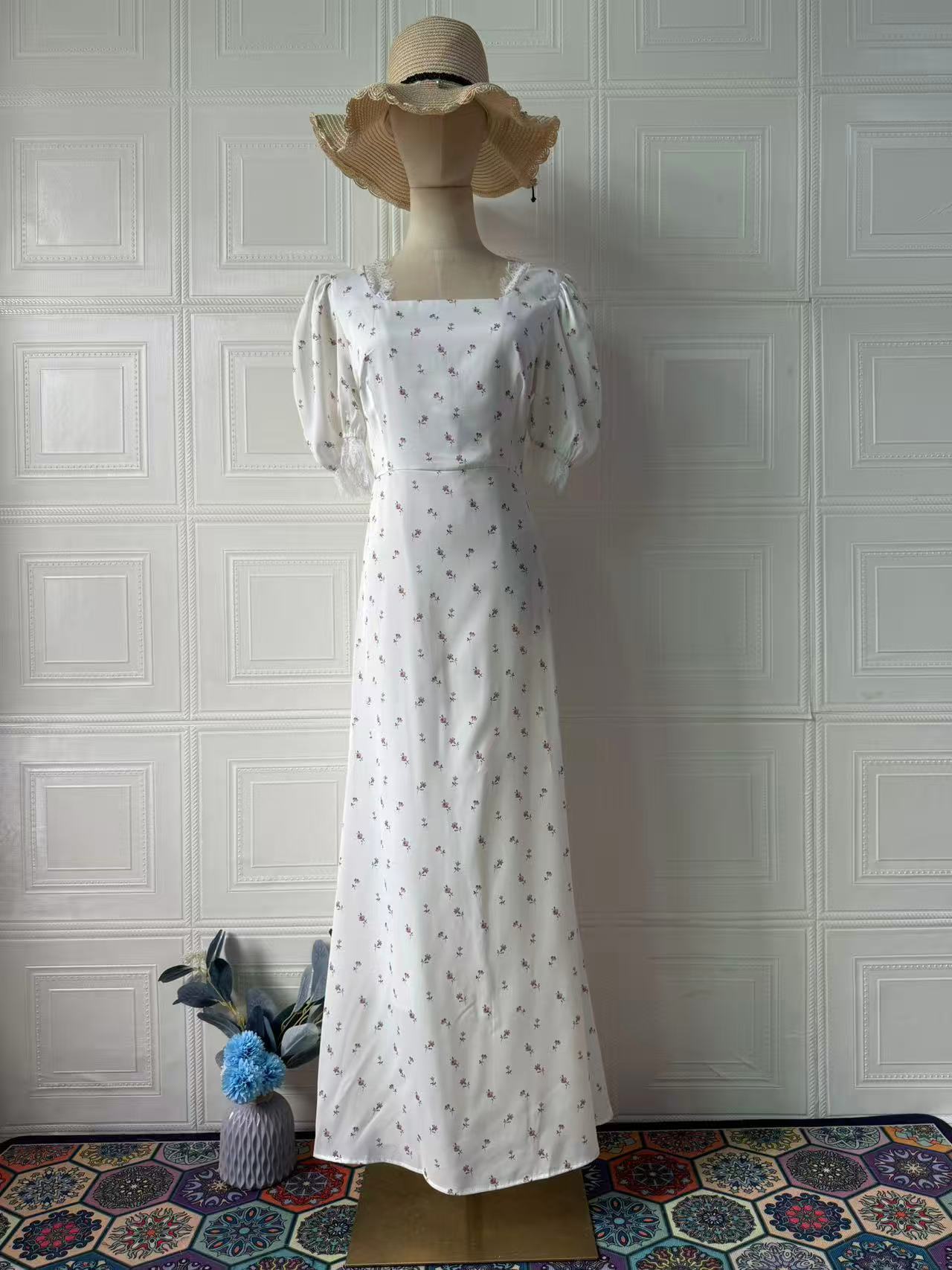 Elegant 3D print maxi dress front view