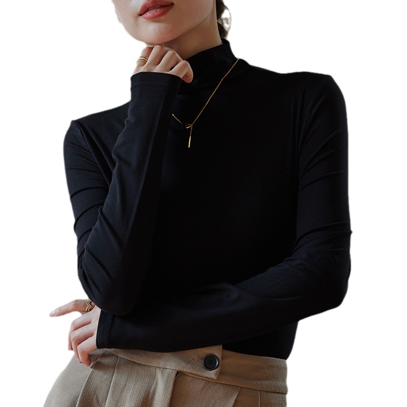 Slim fit solid color long sleeved top