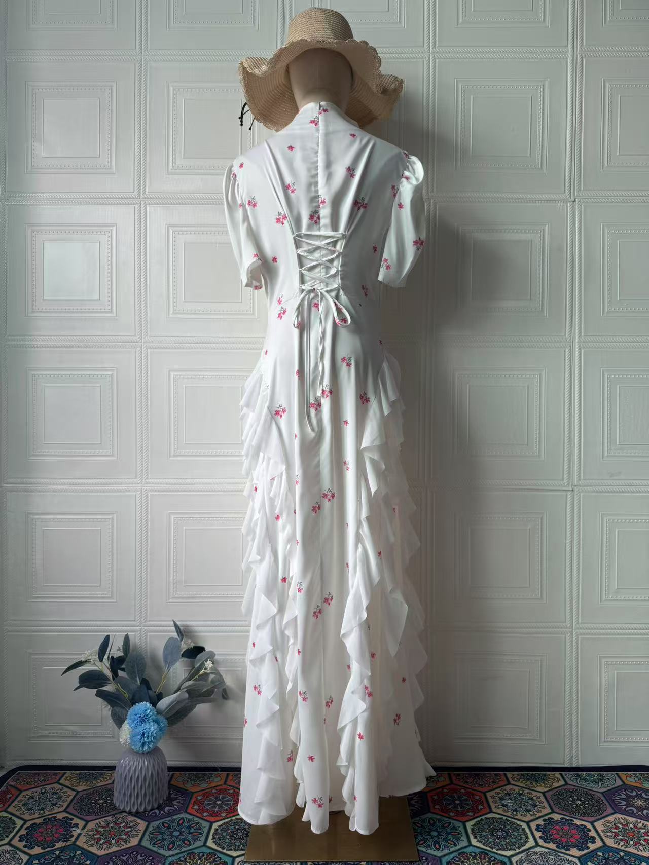 Elegant long floral dress side view