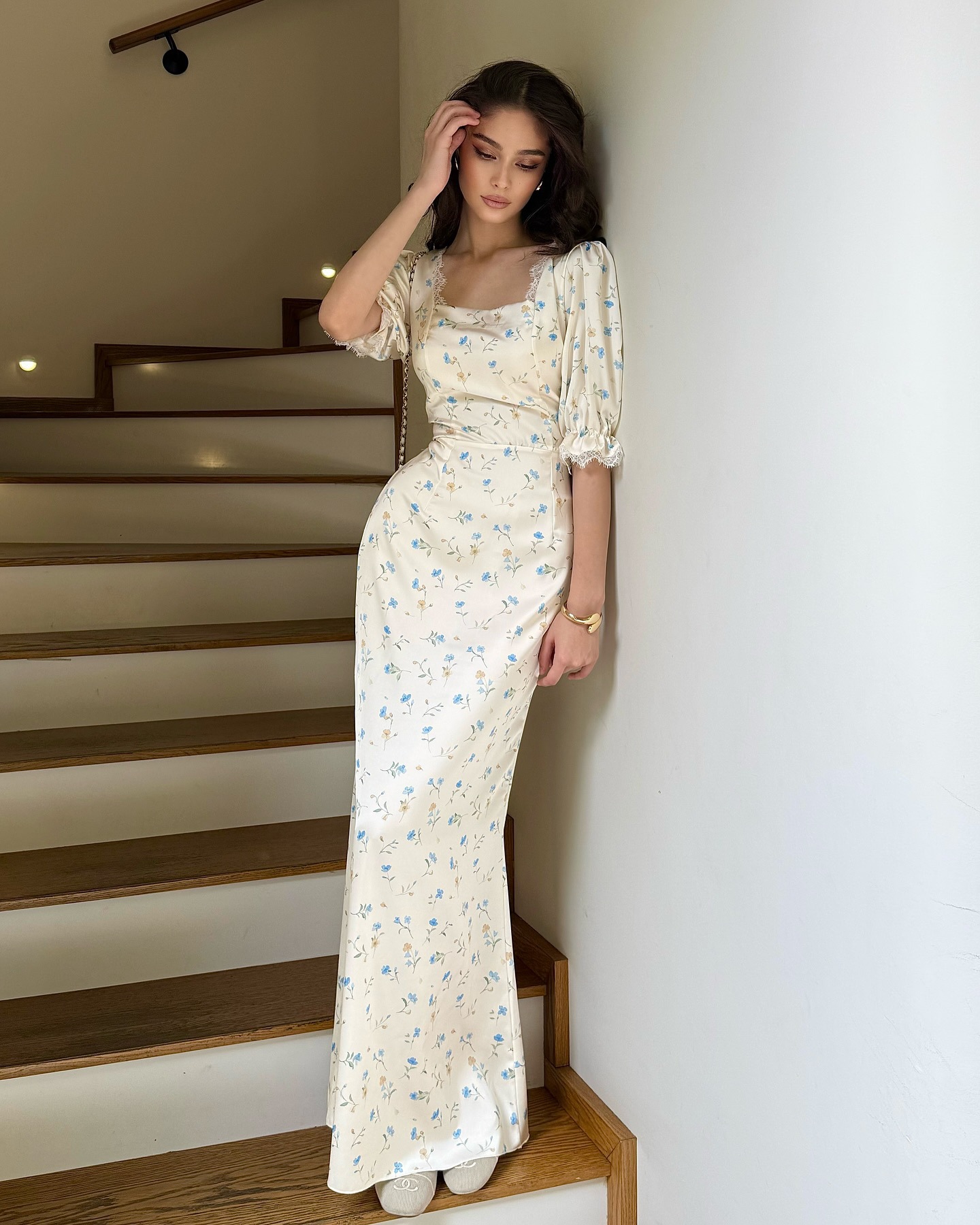 Floral print dress size comparison