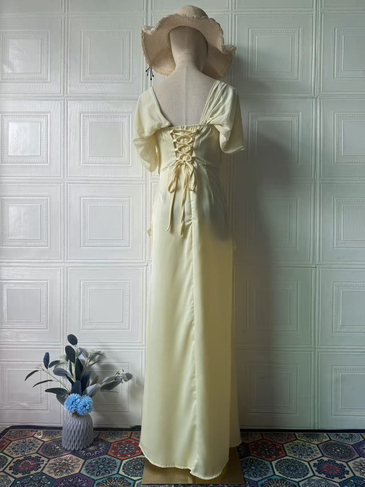 Women mermaid dress white variant side view