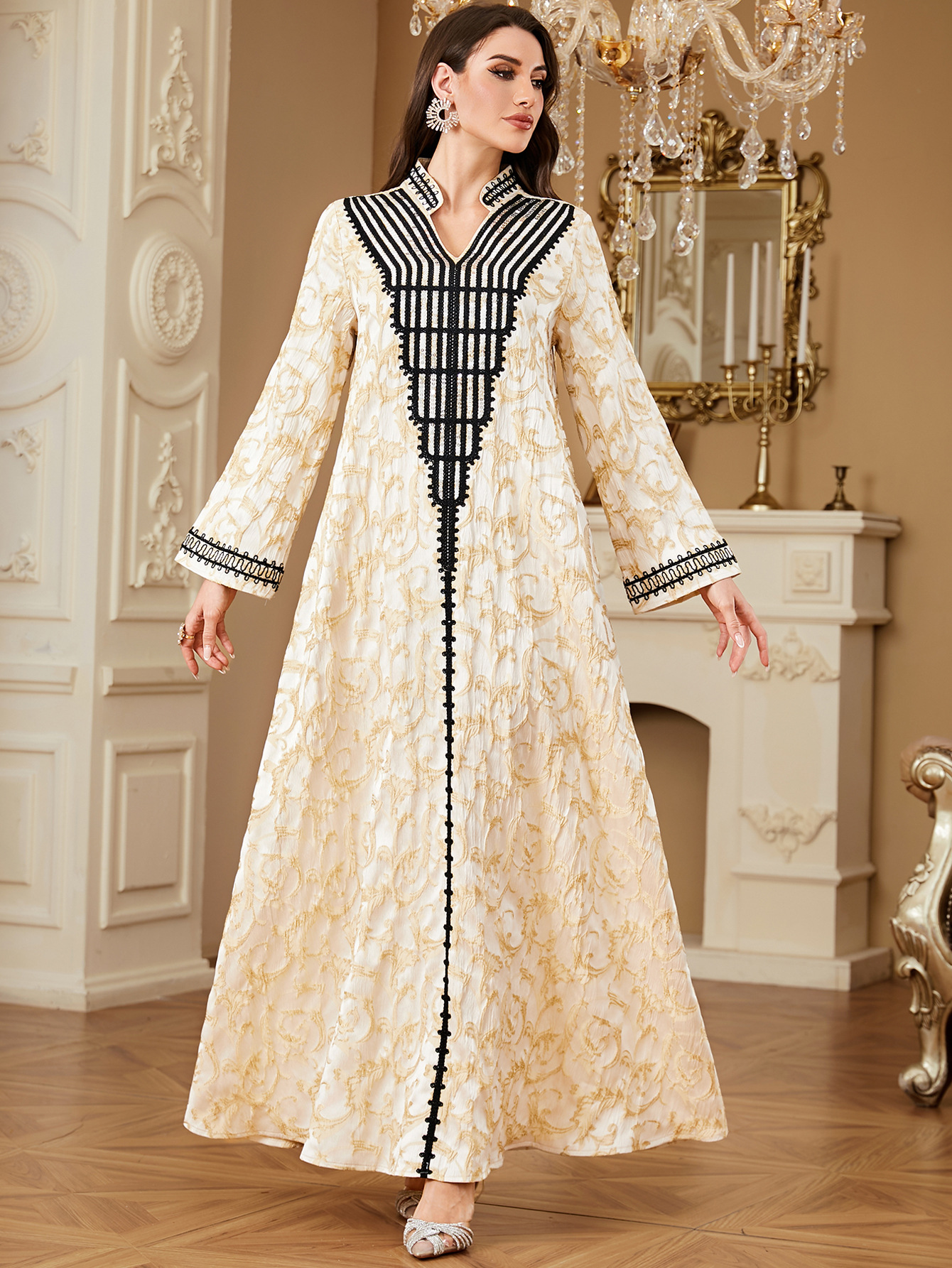 Embroidered V-neck long-sleeve maxi dress - Vilmere