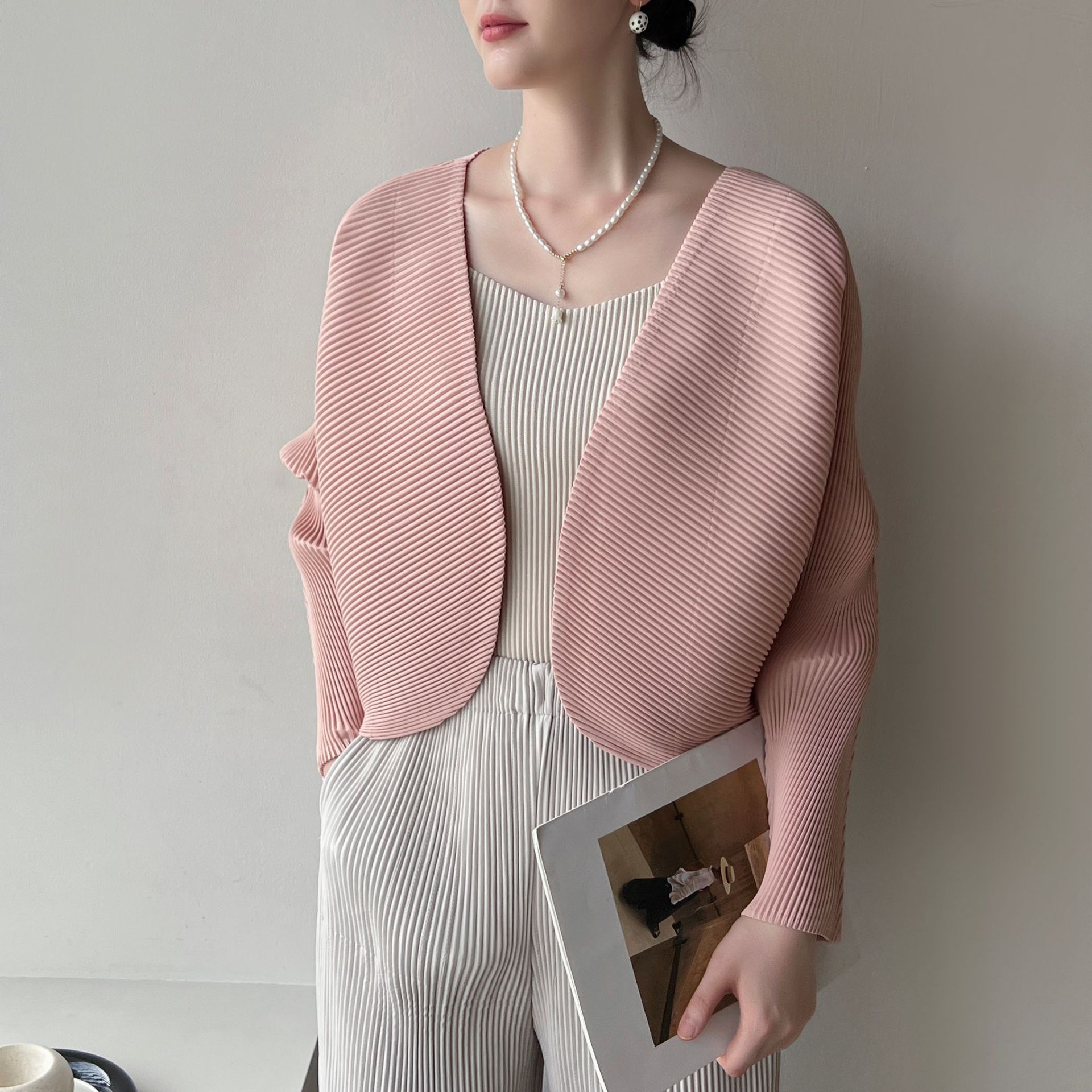 High-end Pleated Slim Fit Casual Cardigan with Shell Long Sleeve Coat