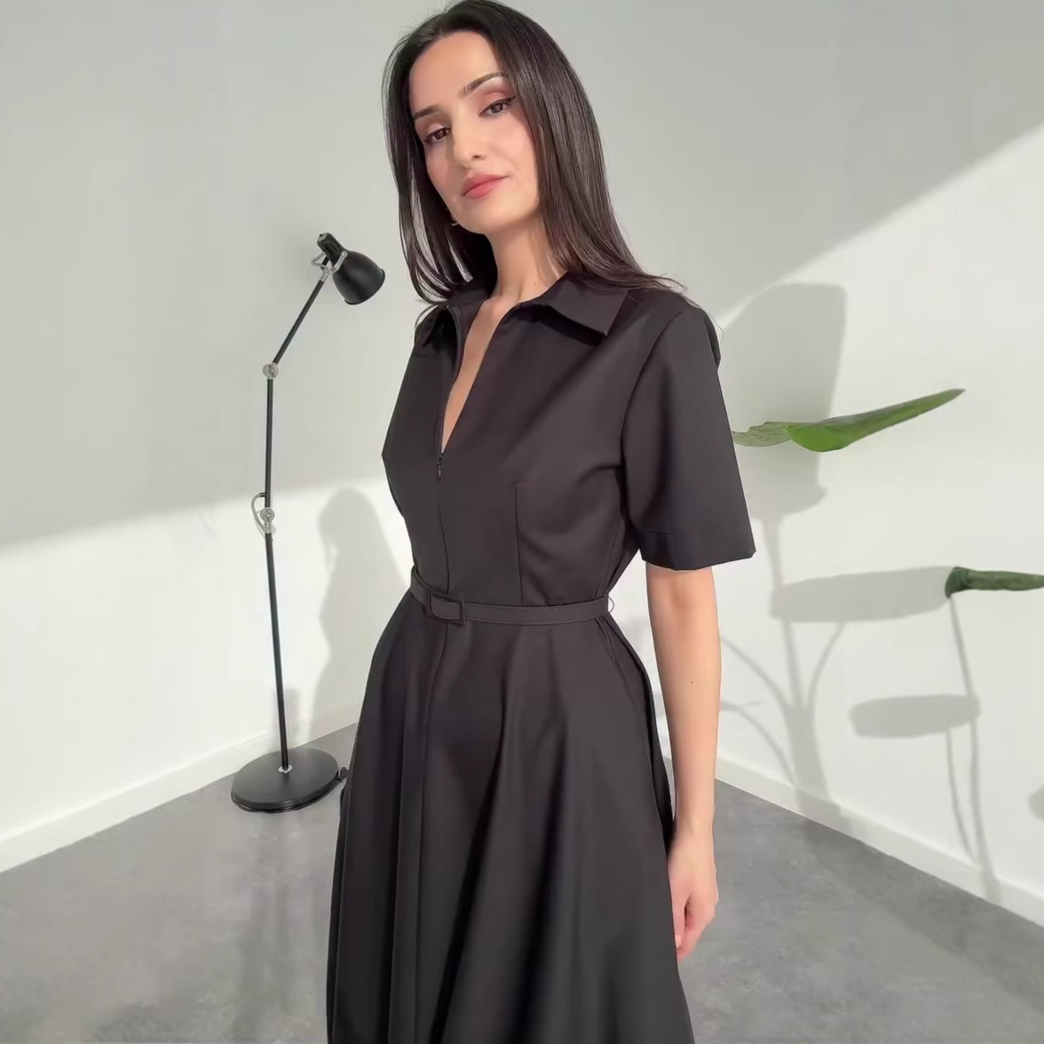 Commute New Short Sleeve Dress for Women Waist-Cinching Long Dress V-NeckCotton Blend